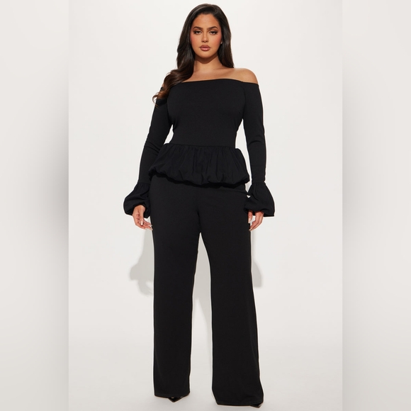 Fashion Nova off the shoulder jumpsuit - Picture 3 of 6